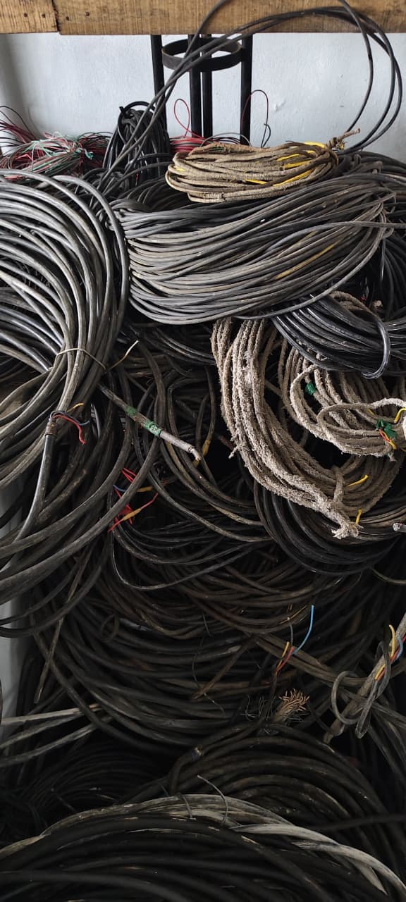 Aarohan Enterprises - Industrial UPS & SMF Battery Bank De-rigging: Safe extraction of modular data center uninterruptible power supply systems. (Photo 170)